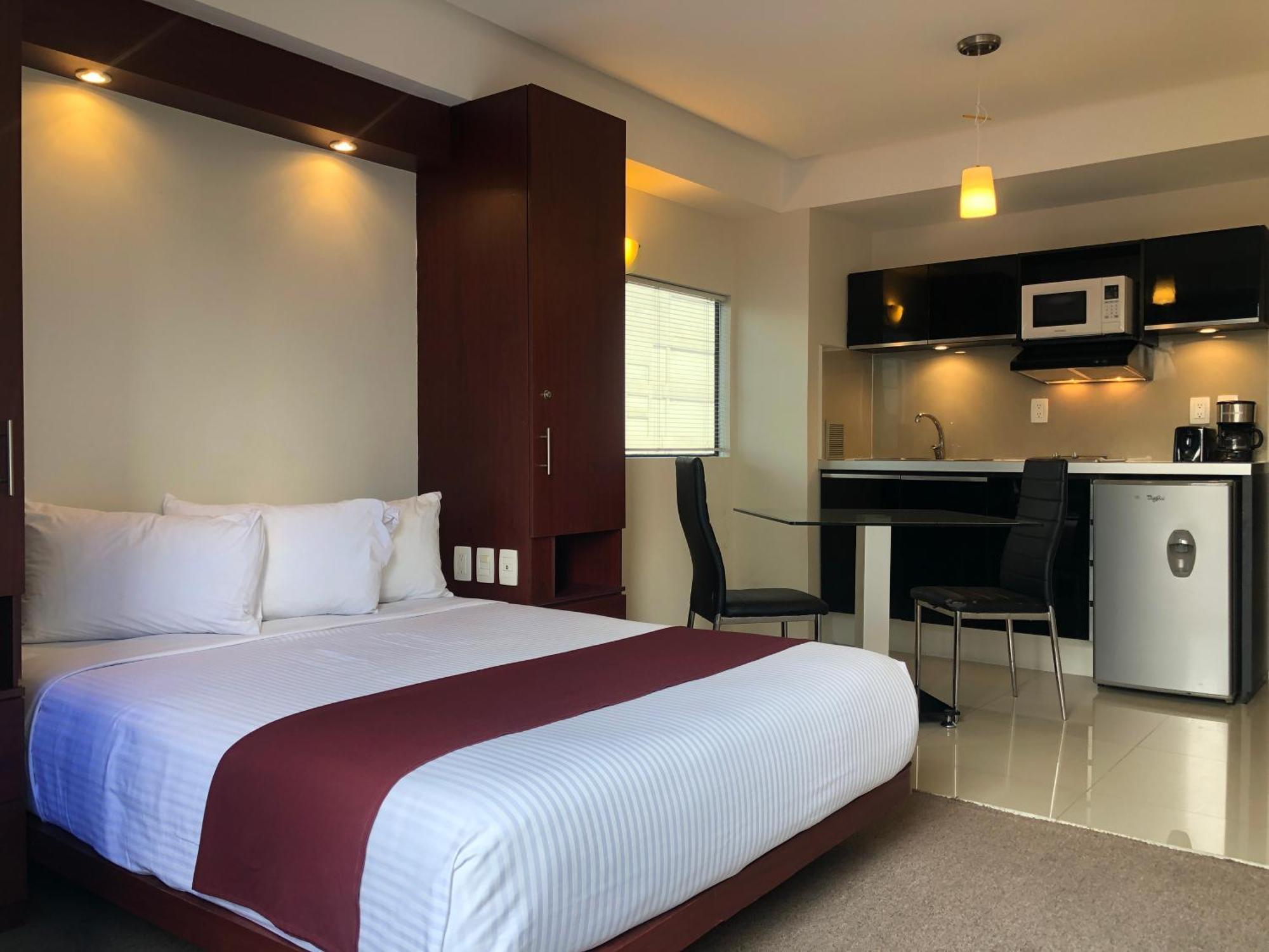 Suites Capri Reforma Angel 380 เม็กซิโกซิตี้ ภายนอก รูปภาพ