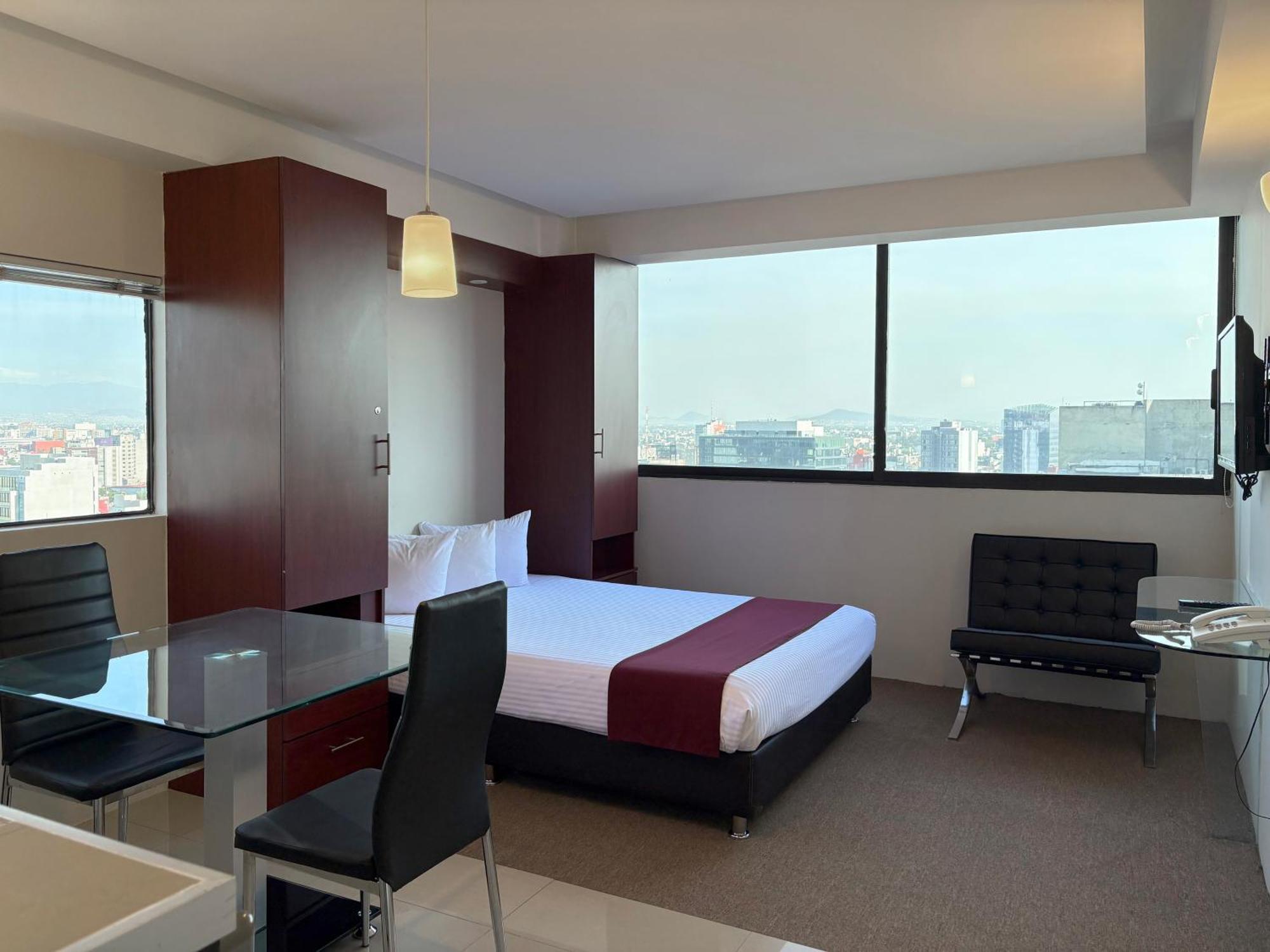 Suites Capri Reforma Angel 380 เม็กซิโกซิตี้ ภายนอก รูปภาพ