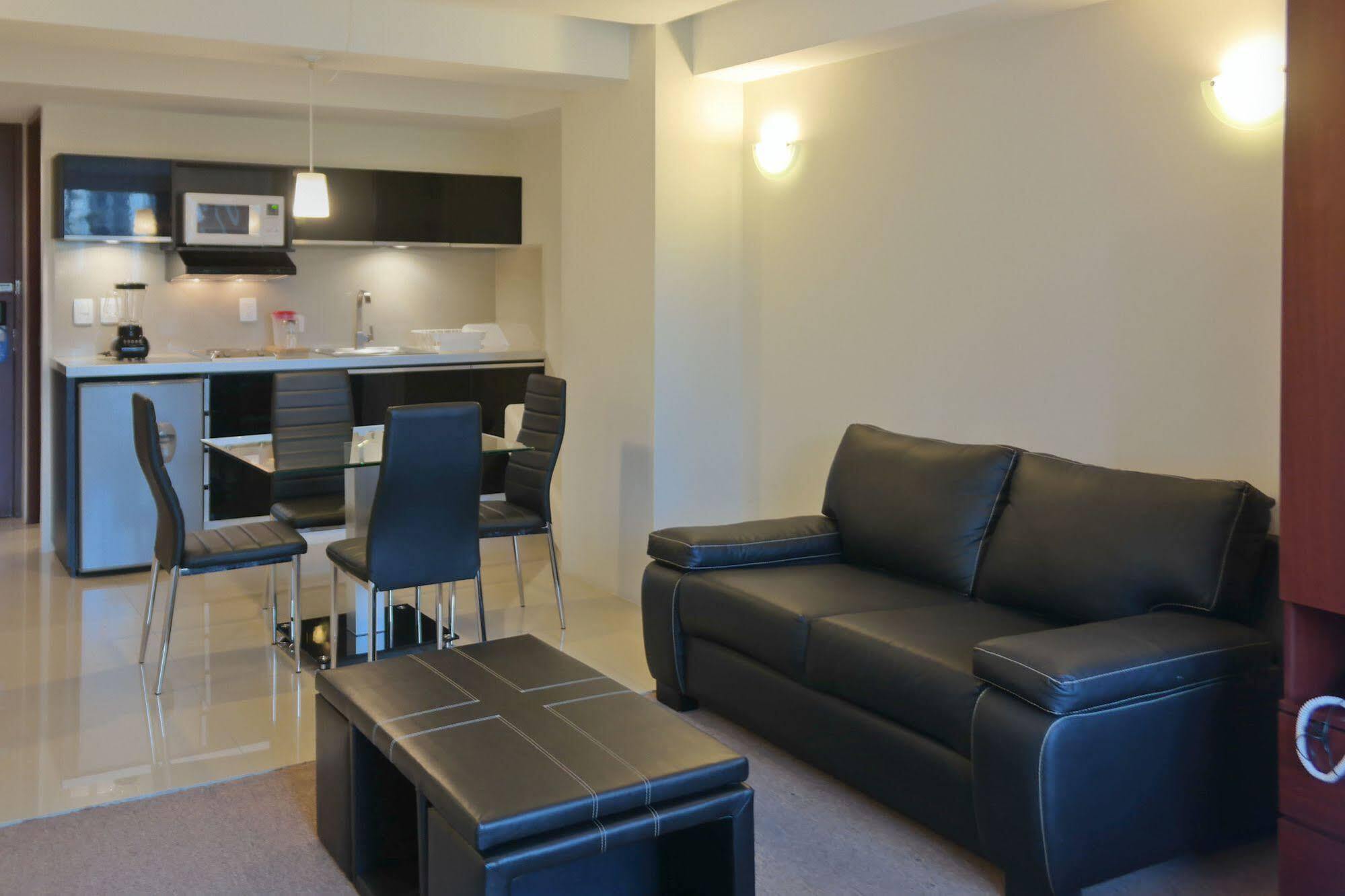 Suites Capri Reforma Angel 380 เม็กซิโกซิตี้ ภายนอก รูปภาพ